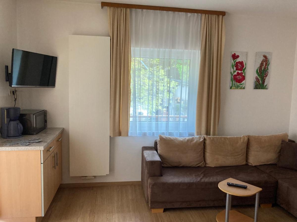 Seecamping & Pension Mentl Landskron Dış mekan fotoğraf
